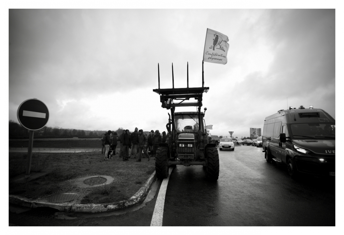 Blocage de l'A75 avec la Confédération Paysanne